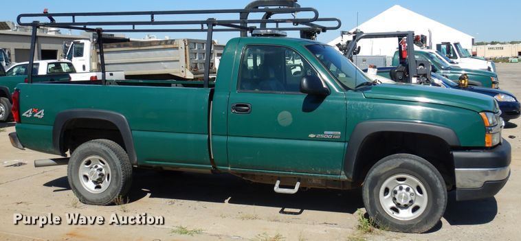 image for item DI6114 2006 Chevrolet Silverado 2500HD  pickup truck