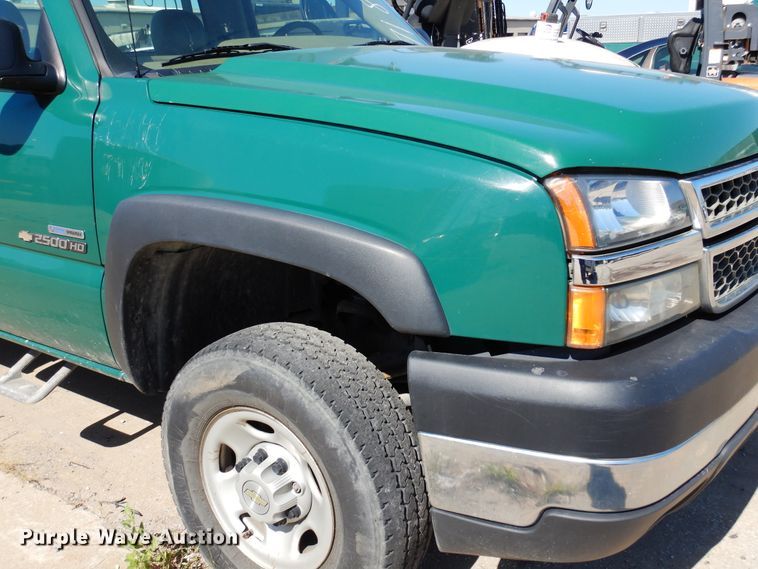 image for item DI6114 2006 Chevrolet Silverado 2500HD  pickup truck