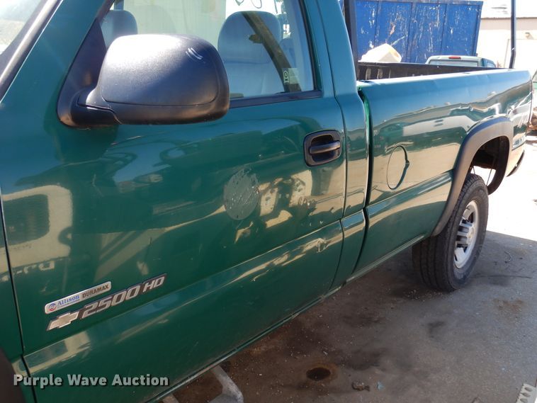 image for item DI6114 2006 Chevrolet Silverado 2500HD  pickup truck