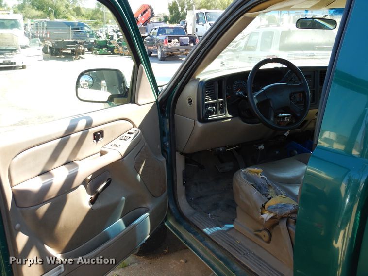 image for item DI6114 2006 Chevrolet Silverado 2500HD  pickup truck