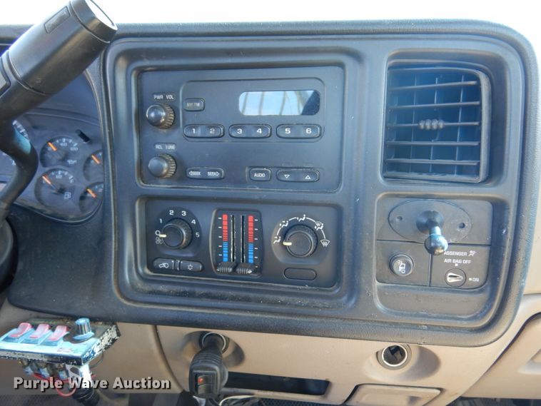 image for item DI6114 2006 Chevrolet Silverado 2500HD  pickup truck