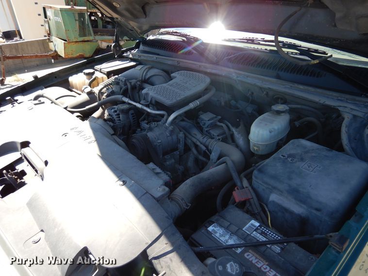 image for item DI6114 2006 Chevrolet Silverado 2500HD  pickup truck