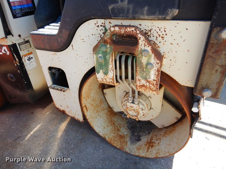 image for item DI6115 2000 Ingersoll Rand DD-24  double drum vibratory roller