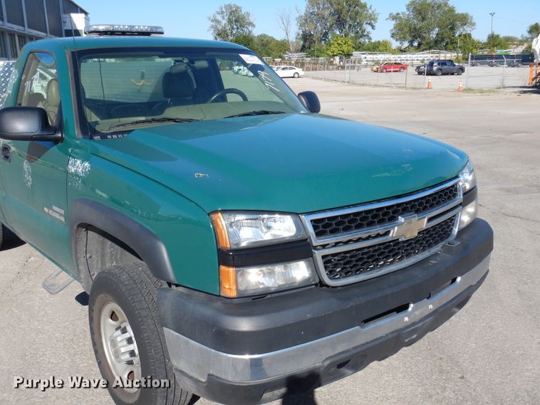image for item DI6118 2006 Chevrolet Silverado 2500HD  pickup truck