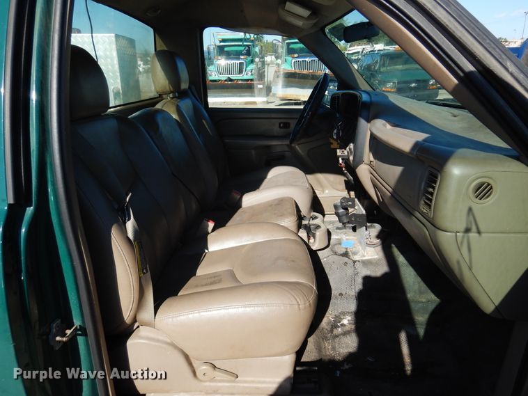 image for item DI6118 2006 Chevrolet Silverado 2500HD  pickup truck