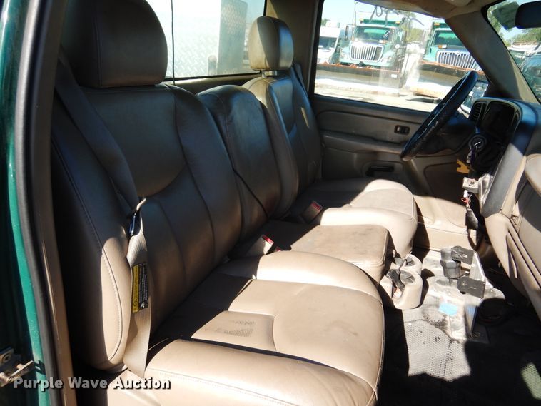 image for item DI6118 2006 Chevrolet Silverado 2500HD  pickup truck