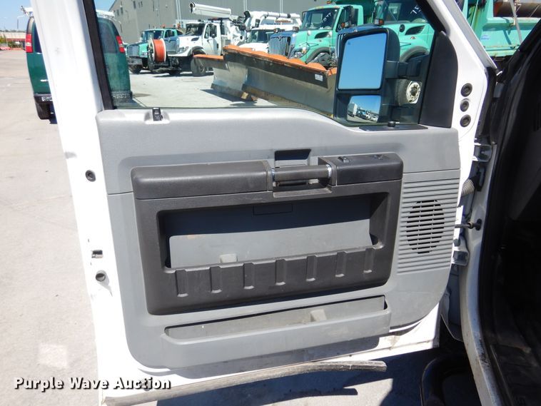 image for item DI6119 2012 Ford F350 Super Duty  pickup truck