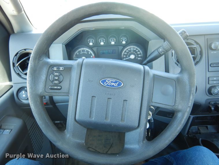 image for item DI6119 2012 Ford F350 Super Duty  pickup truck