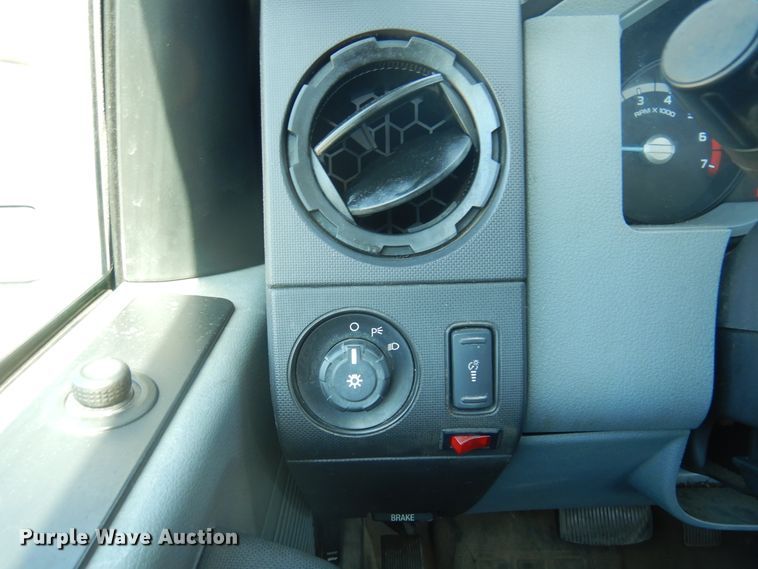 image for item DI6119 2012 Ford F350 Super Duty  pickup truck