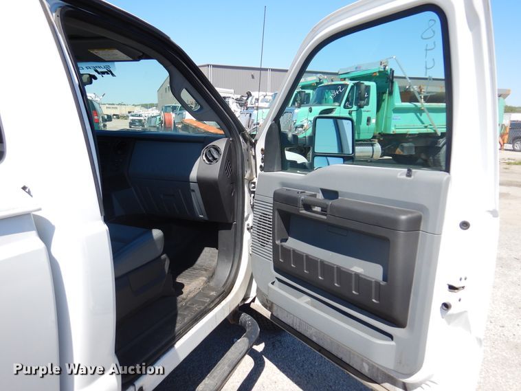 image for item DI6119 2012 Ford F350 Super Duty  pickup truck