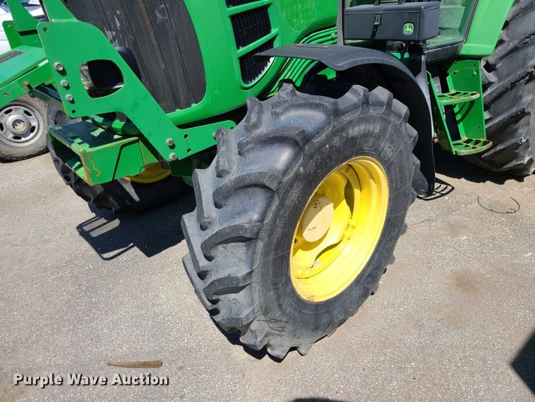 image for item DI6121 2008 John Deere 6430  MFWD tractor