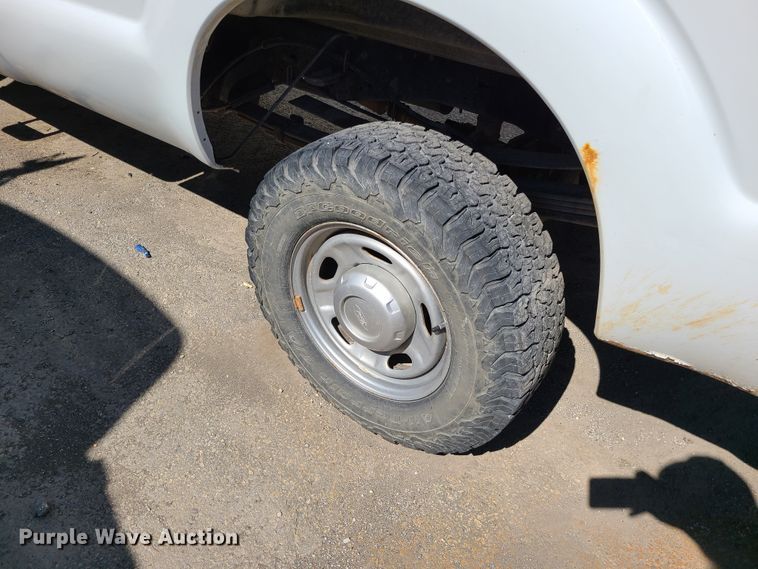 image for item DI6122 2012 Ford F350 Super Duty  pickup truck