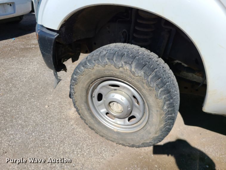 image for item DI6122 2012 Ford F350 Super Duty  pickup truck