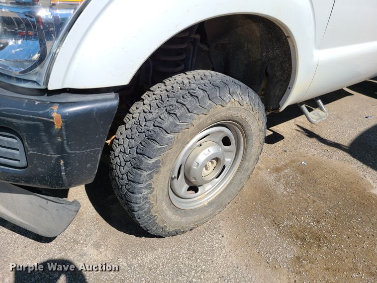 image for item DI6122 2012 Ford F350 Super Duty  pickup truck