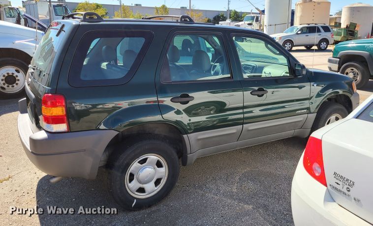 image for item DI6123 2002 Ford Escape  SUV