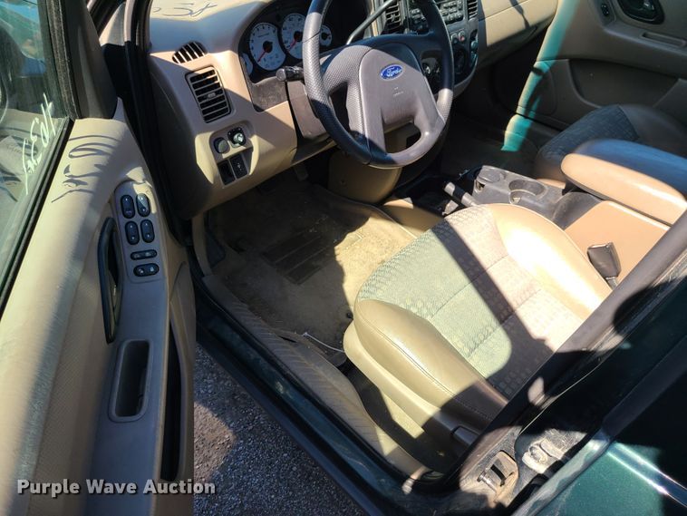 image for item DI6123 2002 Ford Escape  SUV