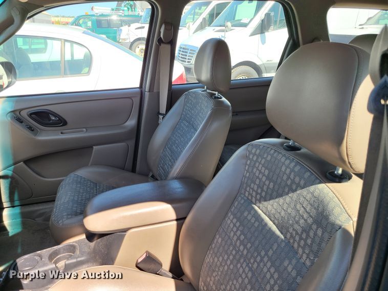 image for item DI6123 2002 Ford Escape  SUV