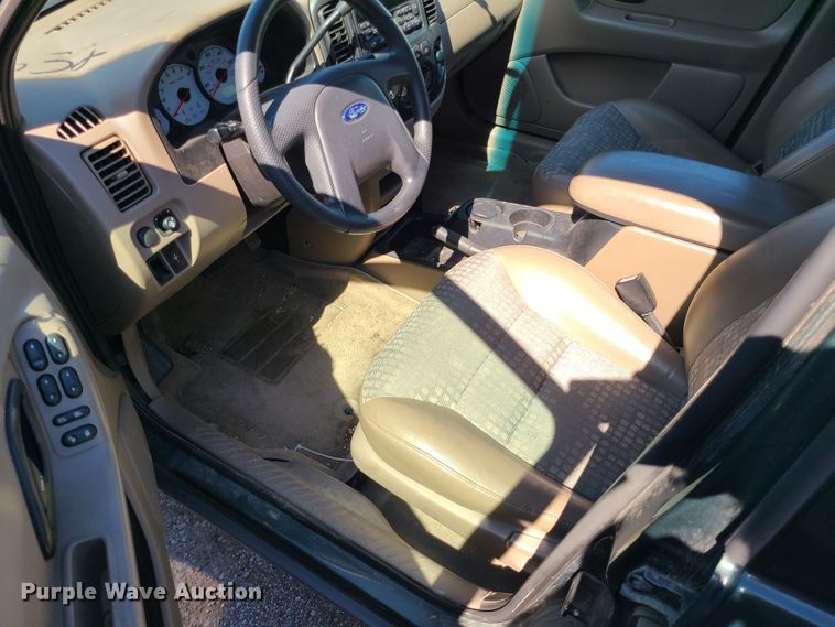 image for item DI6123 2002 Ford Escape  SUV