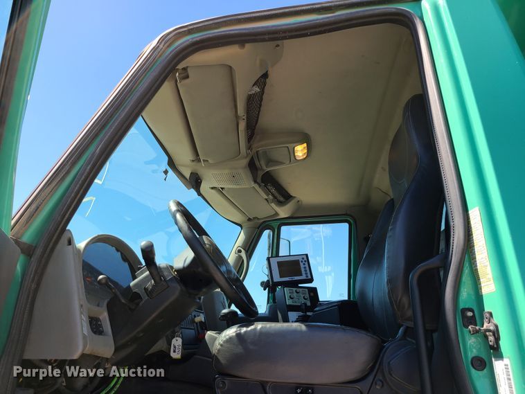 image for item DI6131 2009 International WorkStar 7600  dump truck