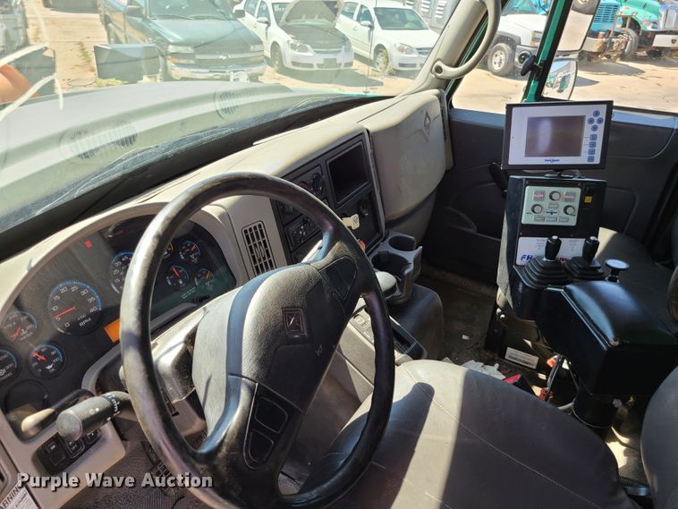 image for item DI6131 2009 International WorkStar 7600  dump truck