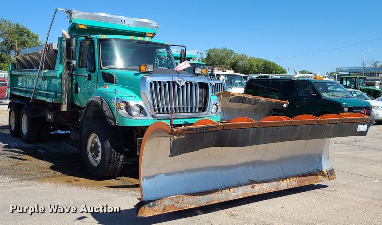 image for item DI6132 2009 International WorkStar 7600  dump truck