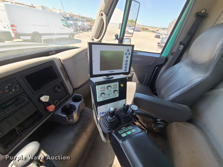 image for item DI6132 2009 International WorkStar 7600  dump truck