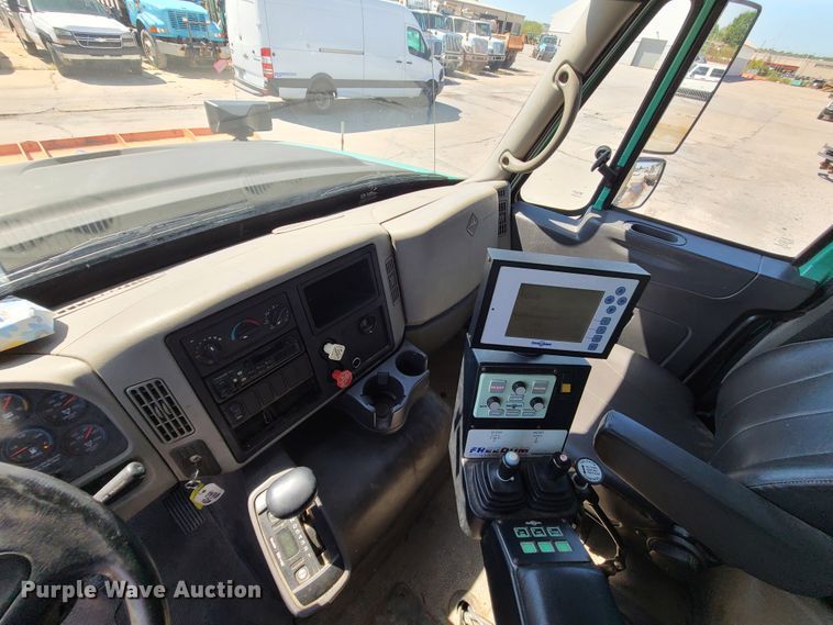 image for item DI6132 2009 International WorkStar 7600  dump truck