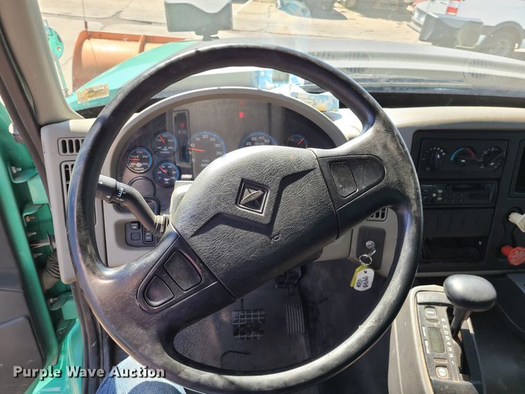 image for item DI6132 2009 International WorkStar 7600  dump truck