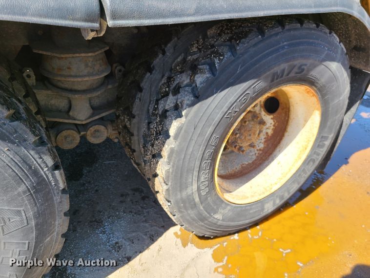 image for item DI6132 2009 International WorkStar 7600  dump truck