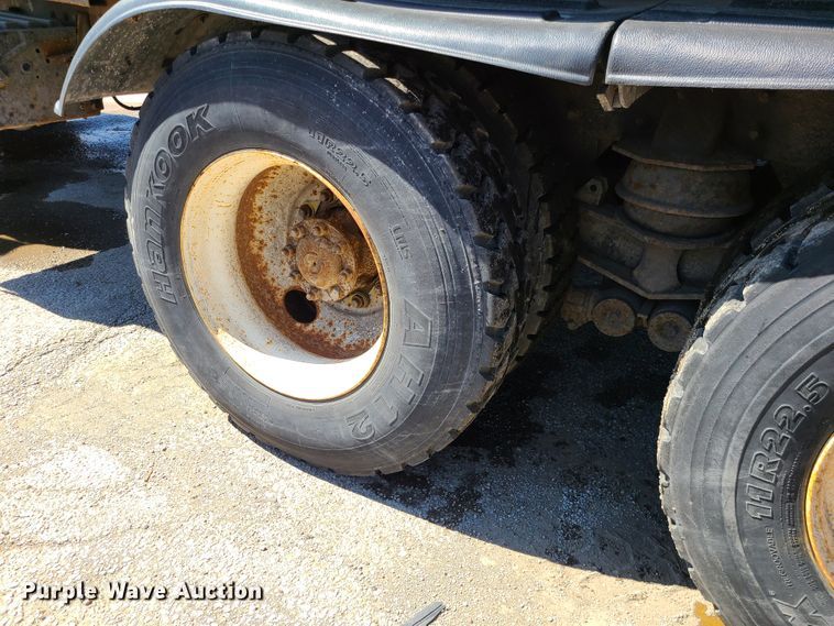 image for item DI6132 2009 International WorkStar 7600  dump truck