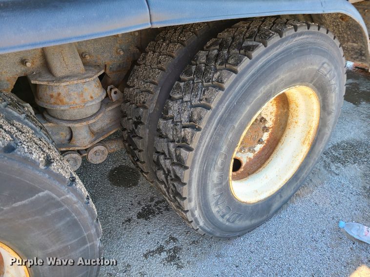 image for item DI6132 2009 International WorkStar 7600  dump truck