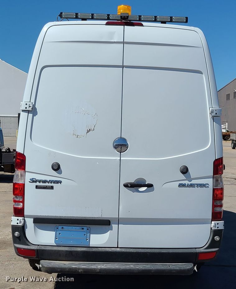 image for item DI6135 2013 Freightliner Sprinter 3500  van