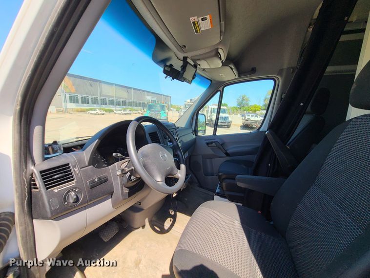 image for item DI6135 2013 Freightliner Sprinter 3500  van