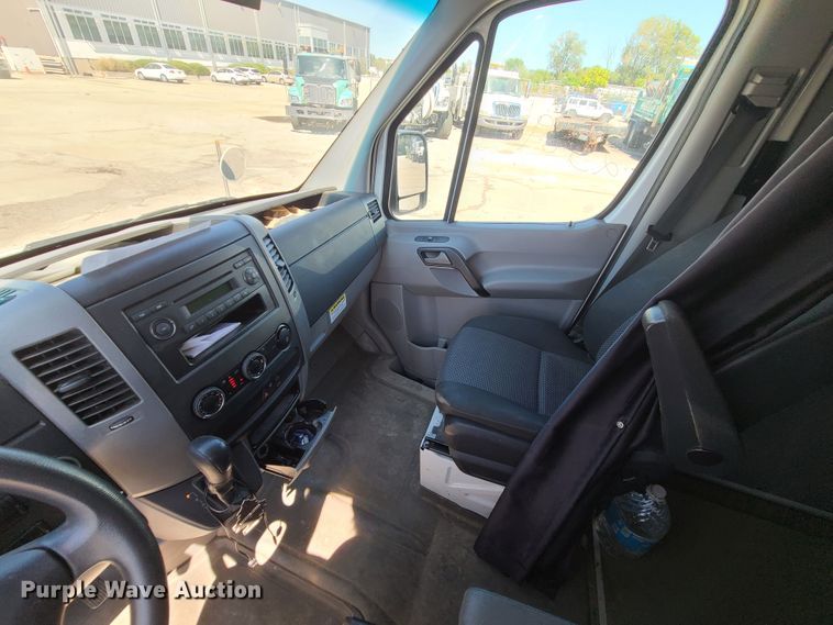 image for item DI6135 2013 Freightliner Sprinter 3500  van