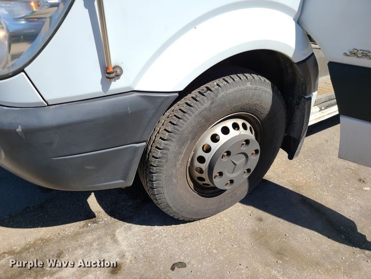 image for item DI6135 2013 Freightliner Sprinter 3500  van