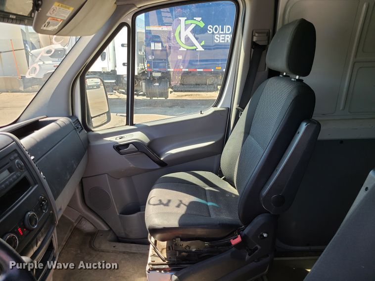 image for item DI6136 2013 Freightliner Sprinter 3500  van
