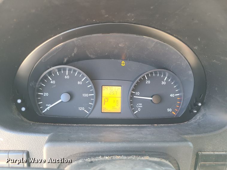 image for item DI6136 2013 Freightliner Sprinter 3500  van