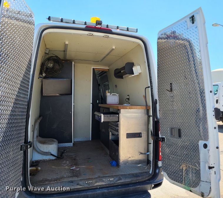 image for item DI6136 2013 Freightliner Sprinter 3500  van