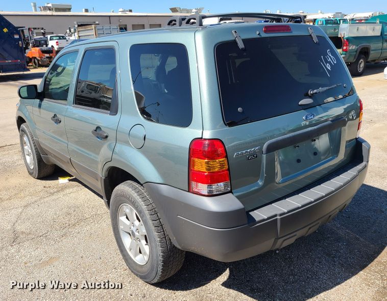 image for item DI6139 2005 Ford Escape  SUV
