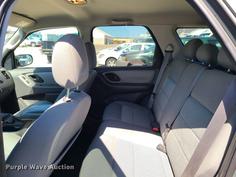 image for item DI6139 2005 Ford Escape  SUV