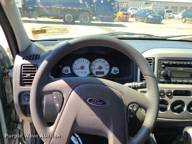 image for item DI6139 2005 Ford Escape  SUV