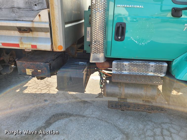 image for item DI6142 2007 International WorkStar 7300  dump truck