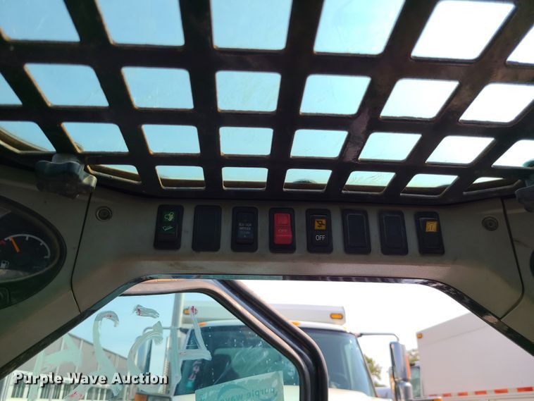 image for item DI6145 2009 Bobcat S300  skid steer loader