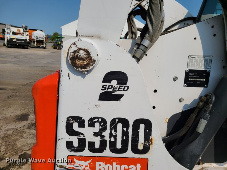 image for item DI6145 2009 Bobcat S300  skid steer loader