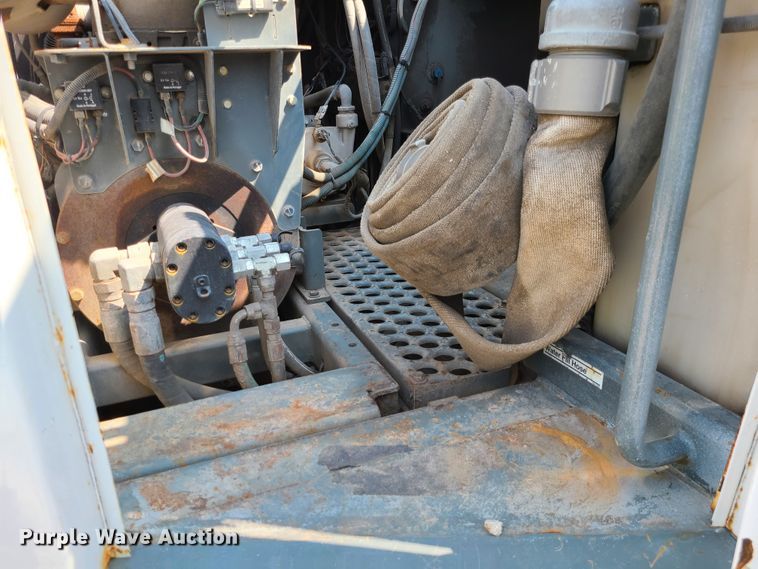 image for item DI6152 2007 Sterling SC8000  street sweeper truck