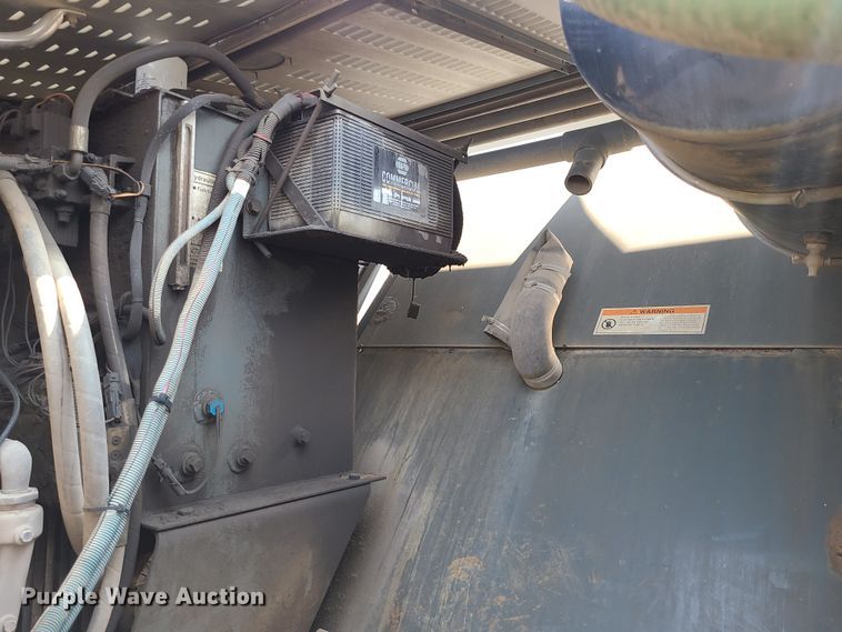 image for item DI6152 2007 Sterling SC8000  street sweeper truck