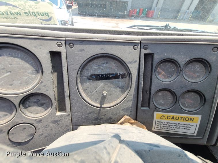 image for item DI6152 2007 Sterling SC8000  street sweeper truck