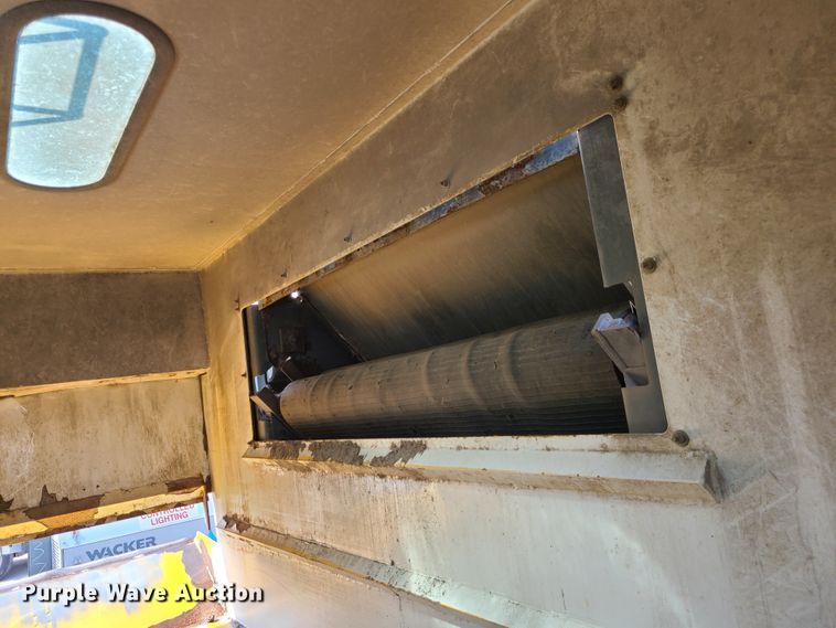 image for item DI6152 2007 Sterling SC8000  street sweeper truck