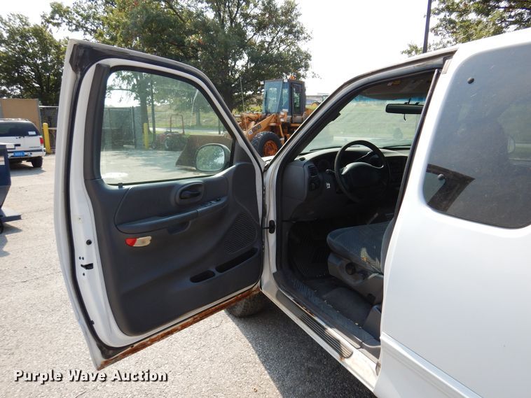 image for item DI6168 1999 Ford F150  SuperCab pickup truck