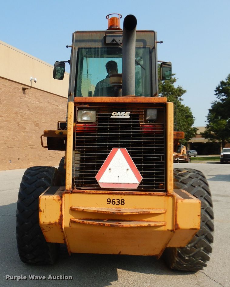 image for item DI6169 1996 Case 621B  wheel loader